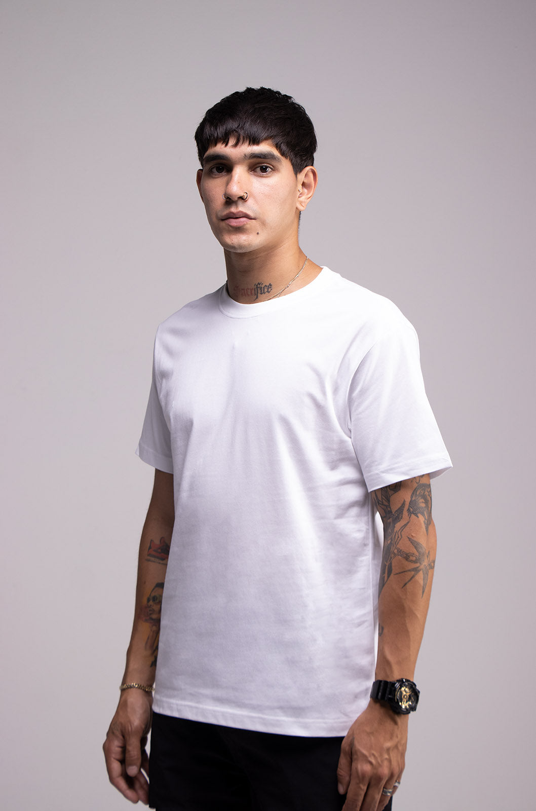 Playera Blanca Slim Fit 200 GSM
