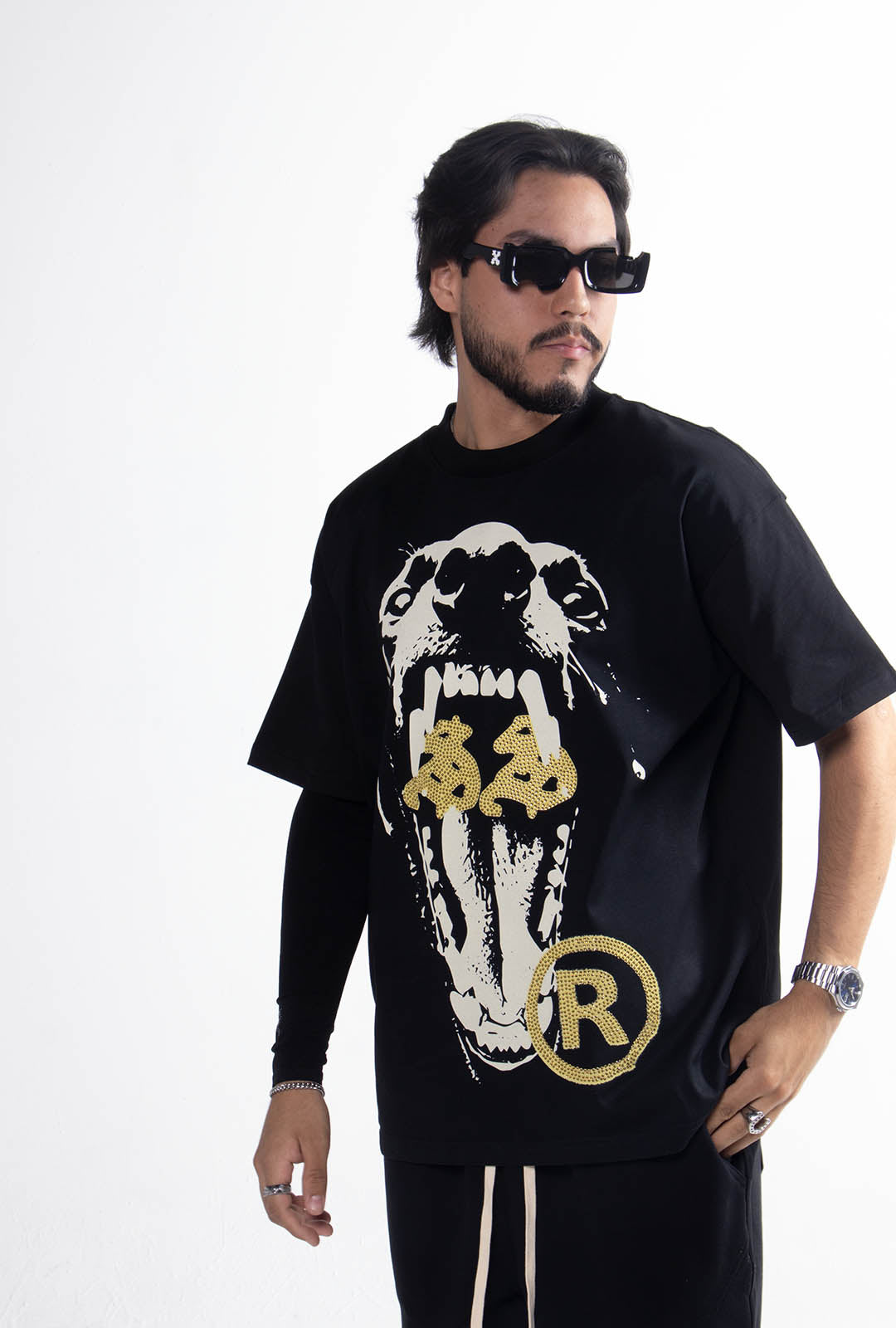 Playera "Ethernal Hunger" 305 Gsm Negra