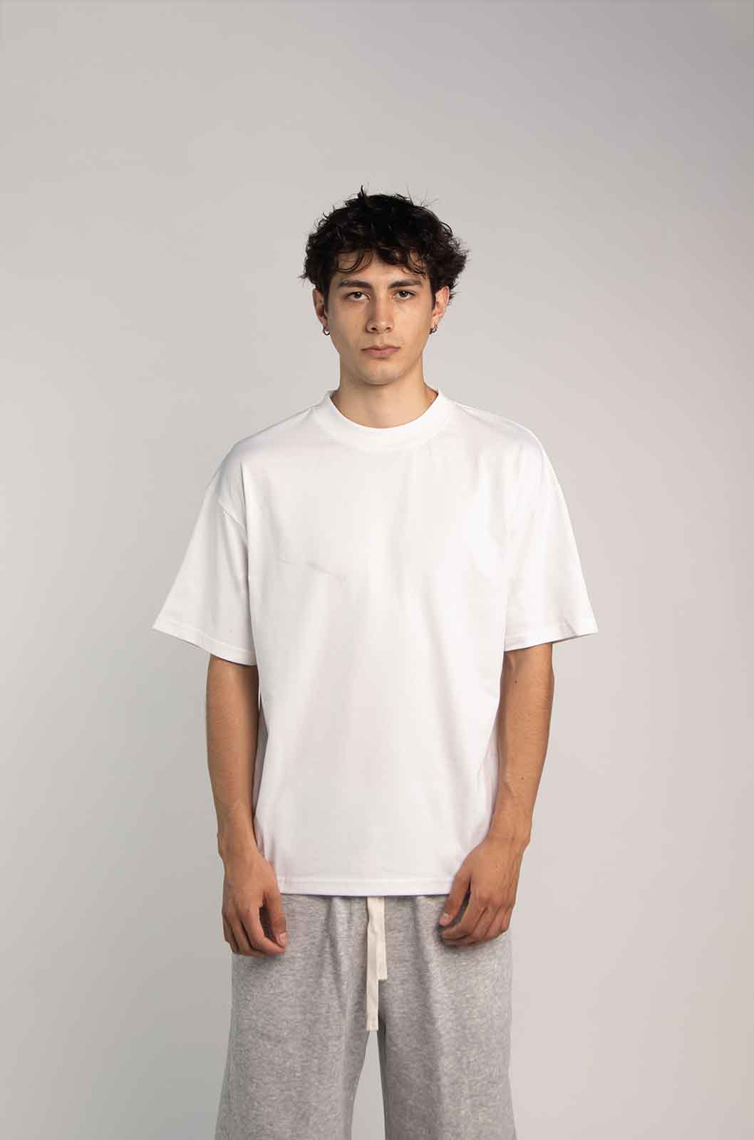 Playera Semi Oversize Blanca 245 gsm